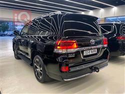 تۆیۆتا لاند کروزەر